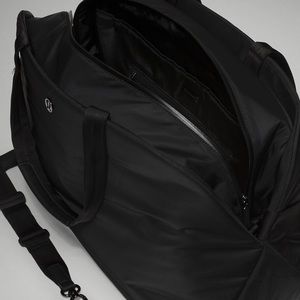 Lululemon weekender bag used once